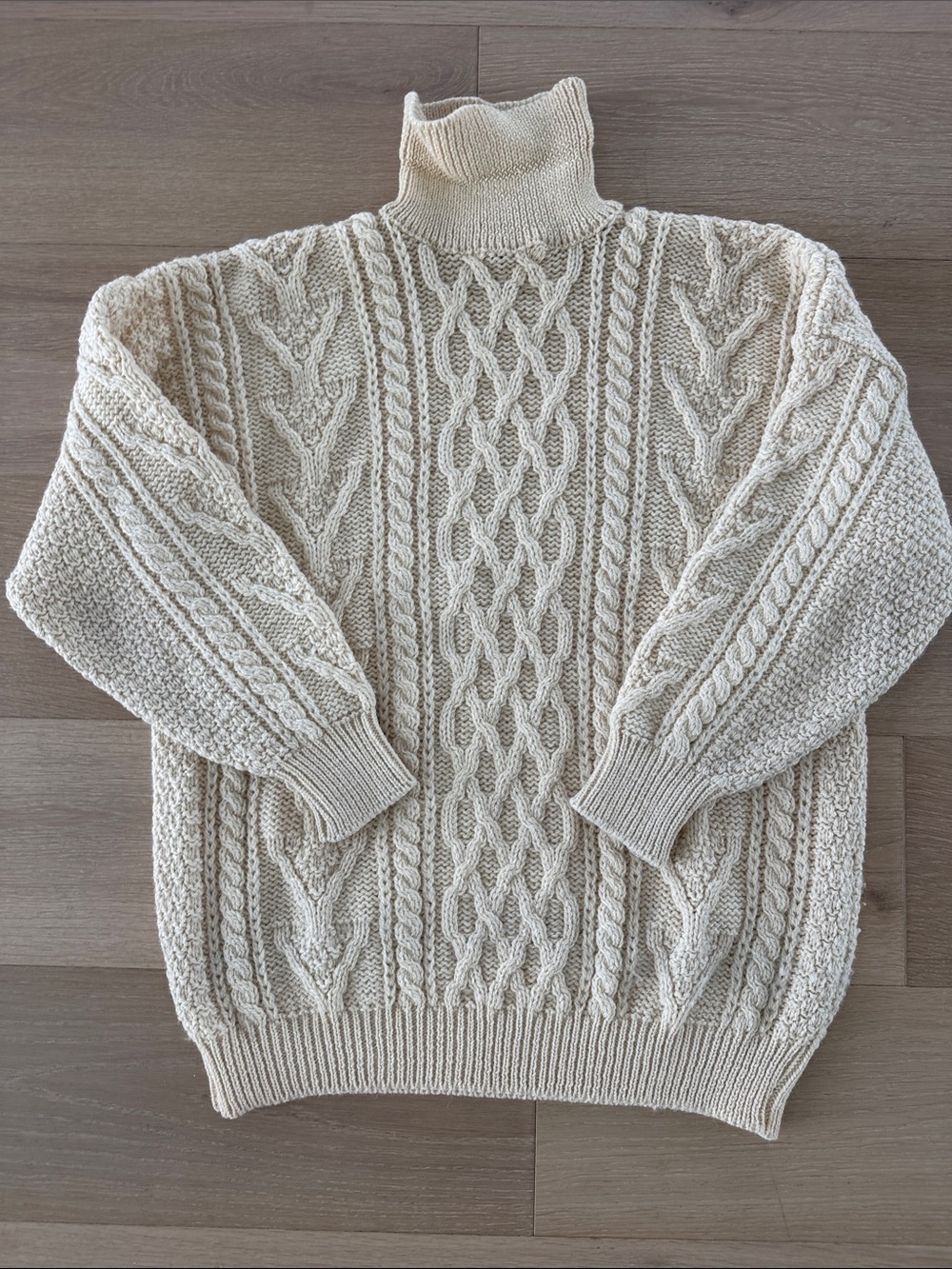 Vintage 100% wool British wool fisherman sweater